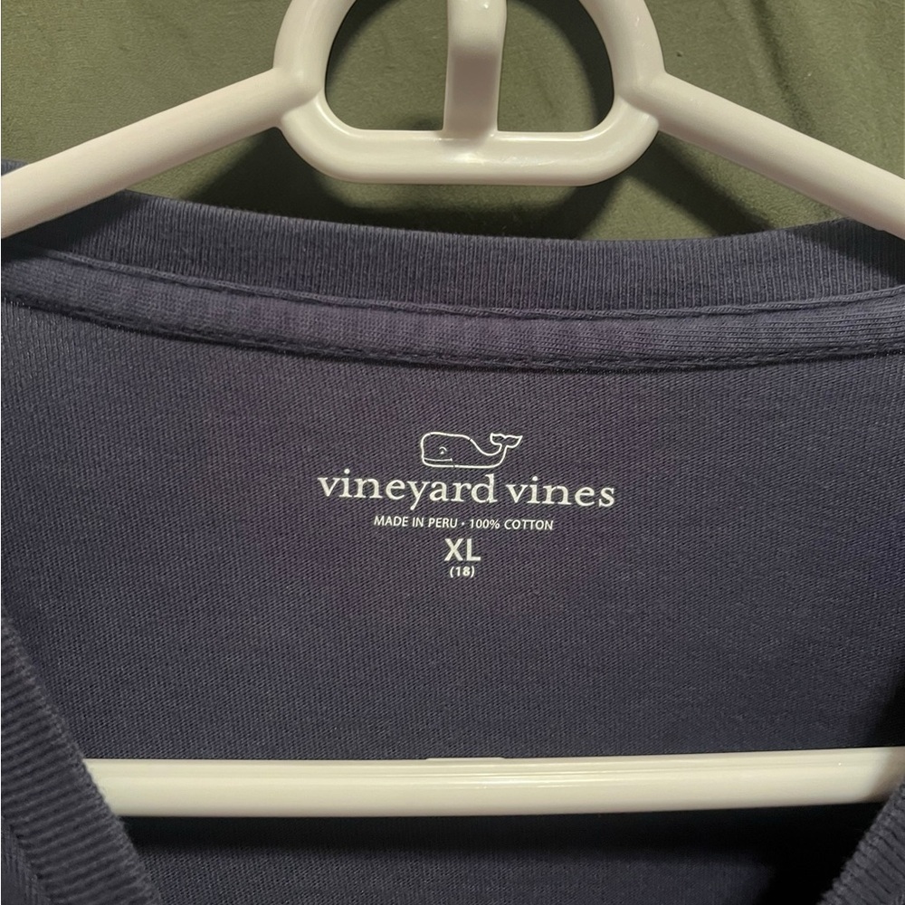 Vineyard Vines Navy Long-Sleeve Pocket Tee Boys Size XL (18) - Picture 2 of 5
